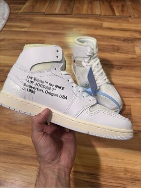 Off-White Jordan 1 Retro High Off White Euro. Us size 10. Used.